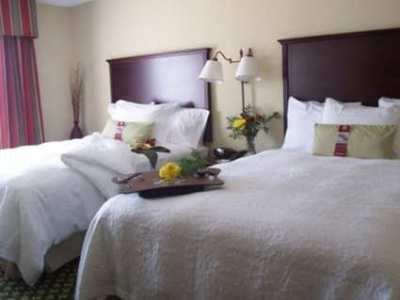 Hotel Hampton & Worth-west-i-30