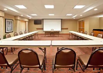 Hampton & Fort Worth-west-i-30 Hotel 3*